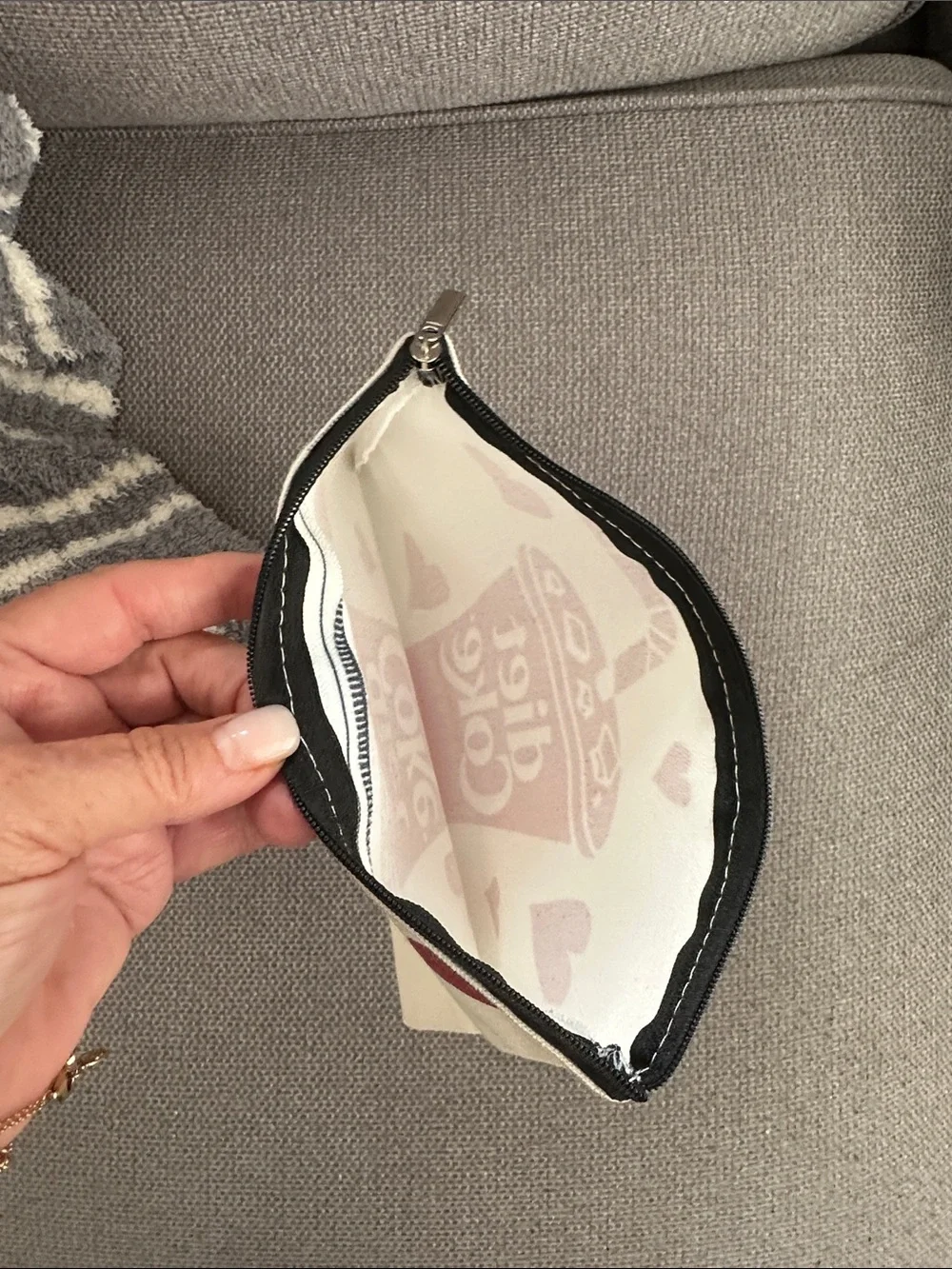 N/A compact canvas